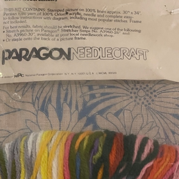 Paragon Stitchery Needlecraft Springtime Bouquet Kit (#0205) NOS - Picture 3 of 4